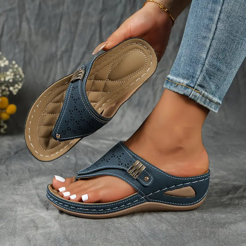 Bente | Women's Comfortable Low Wedge Thong Sandals
