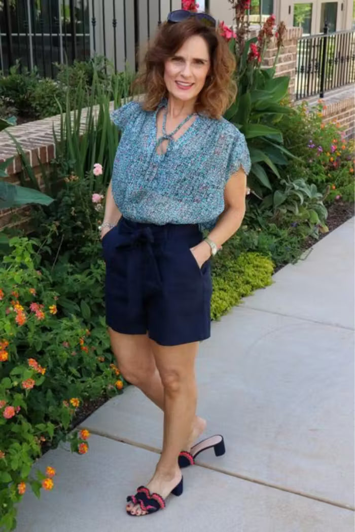 <p>CUSTOMERS LOVE ANNA NEW YORK</p>