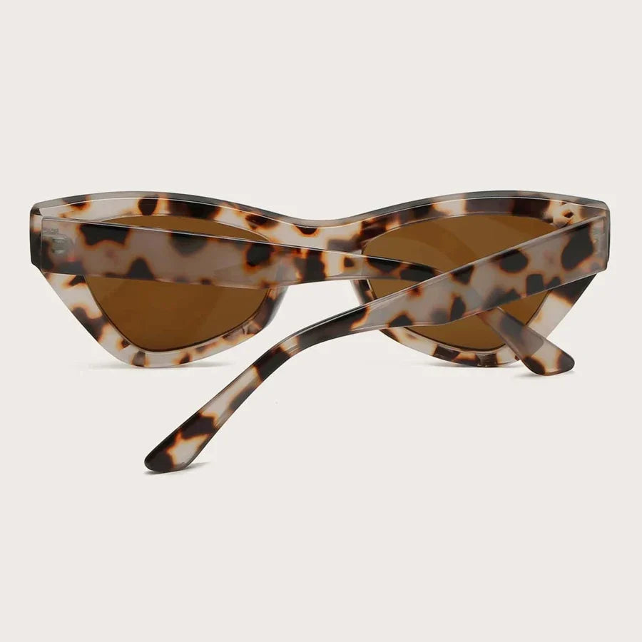 Taisha | Women's Cat-Eye Sunglasses with Tinted Lenses