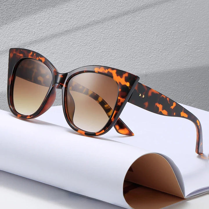 Oasis | Women's Oversized Cat-Eye Sunglasses with Gradient Lenses