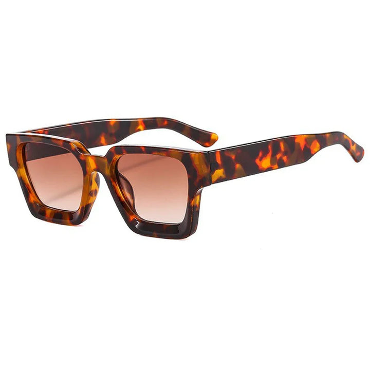 Tegan | Women's Square Sunglasses with Gradient Lenses