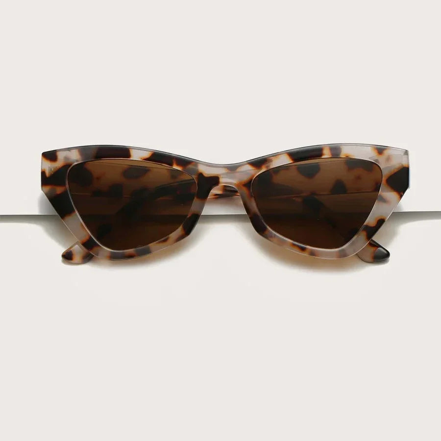 Taisha | Women's Cat-Eye Sunglasses with Tinted Lenses