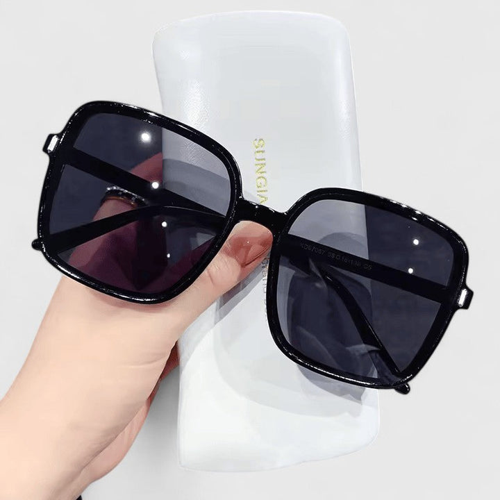 Daphne | Women's Square Sunglasses with UV Protection