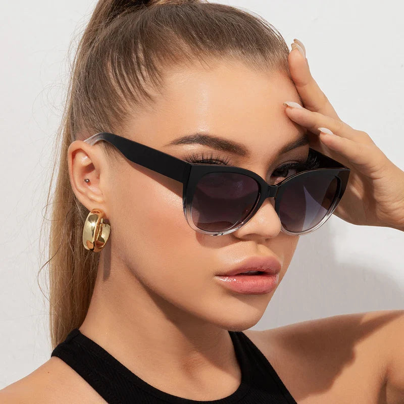 Riley | Women's Butterfly Sunglasses with Gradient Lenses