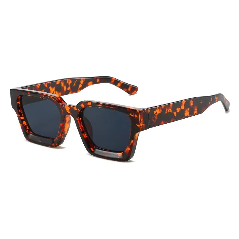 Tegan | Women's Square Sunglasses with Gradient Lenses