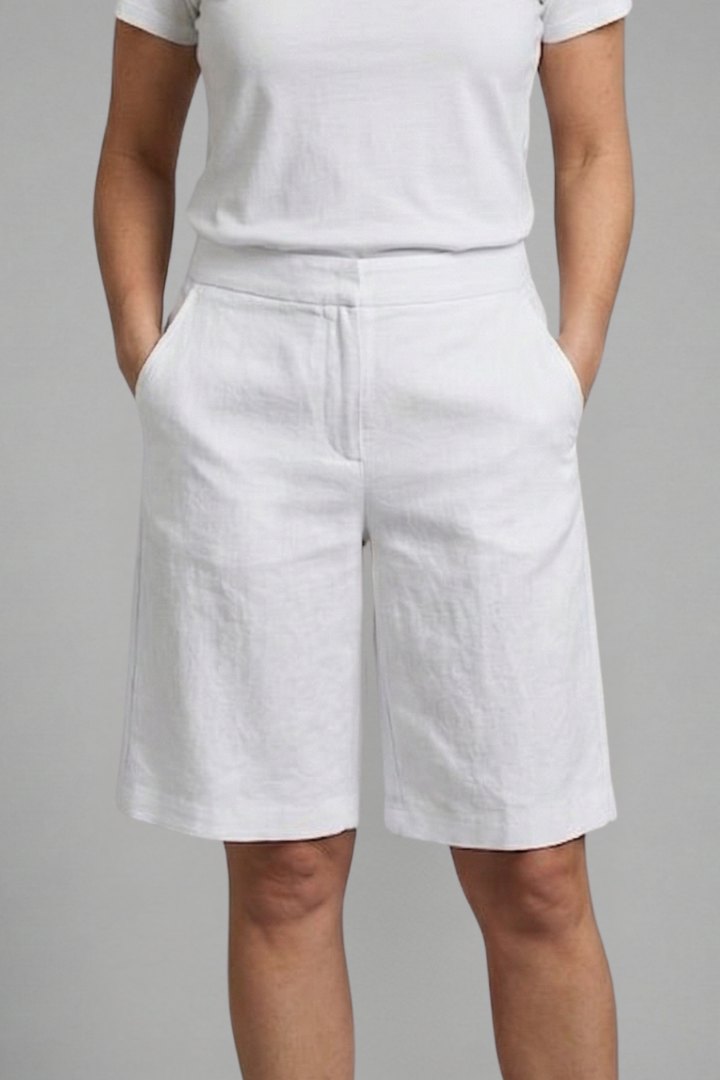 Clara | Women's Linen Straight Leg Shorts