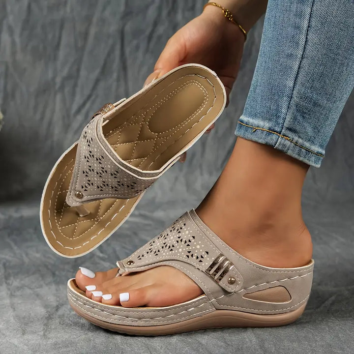 Bente | Women's Comfortable Low Wedge Thong Sandals