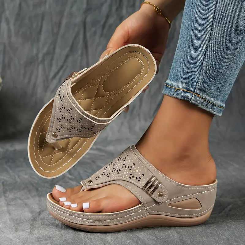 Bente | Women's Comfortable Low Wedge Thong Sandals